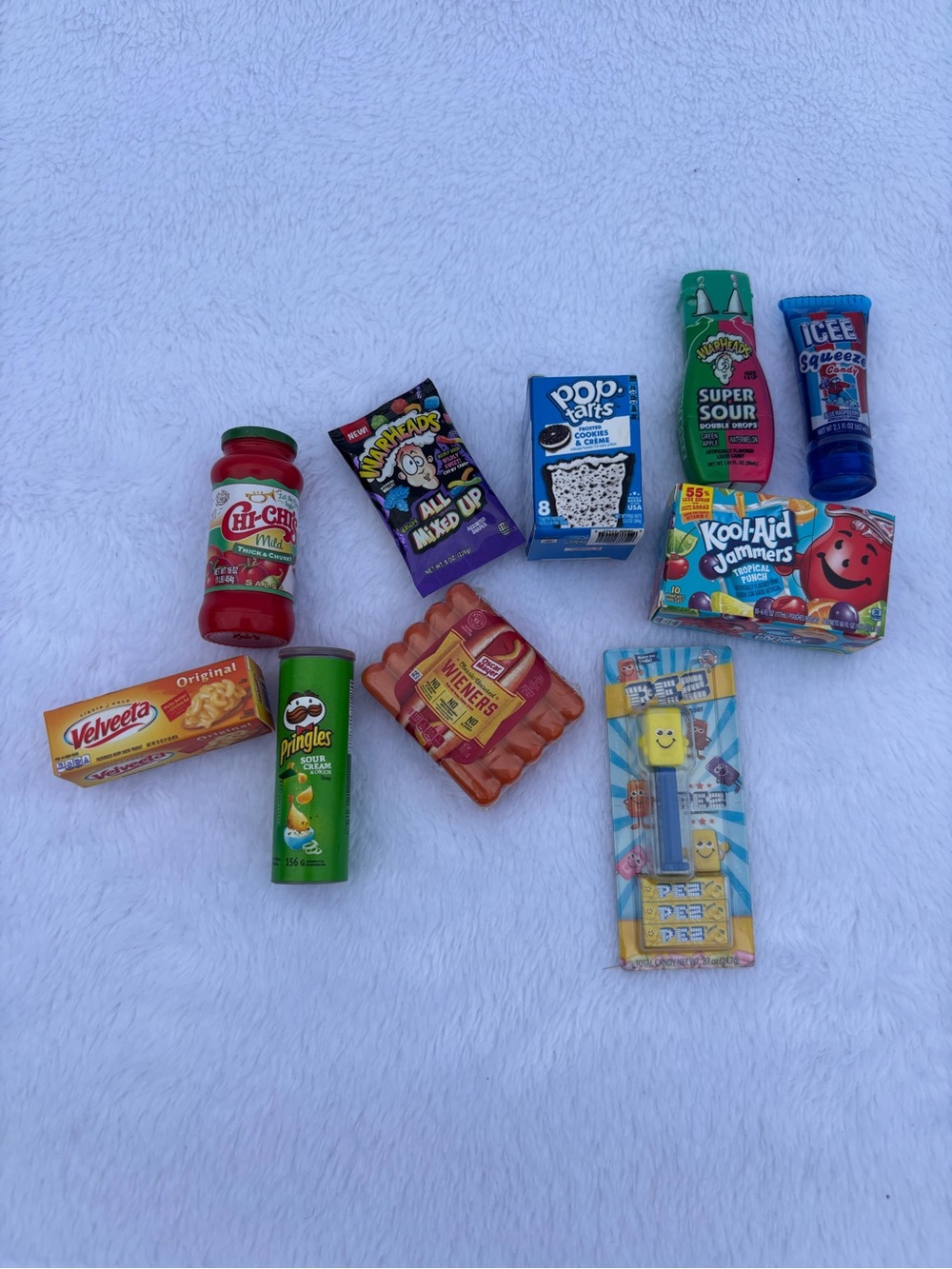 Mini Brands lot of 10 - “90s kid” bundle